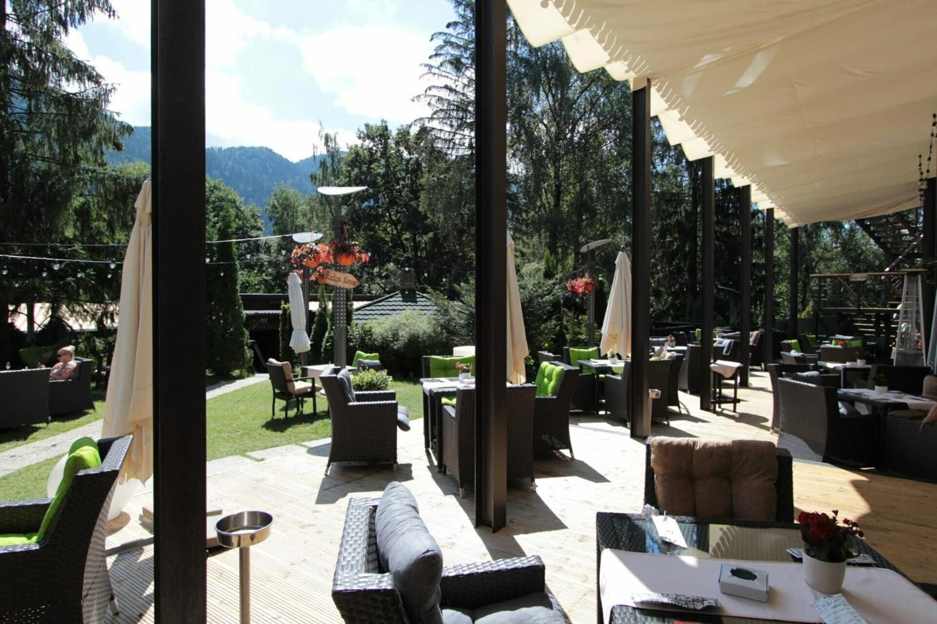 Alpin Aparthotel 2302 Пояна Брашов Екстериор снимка
