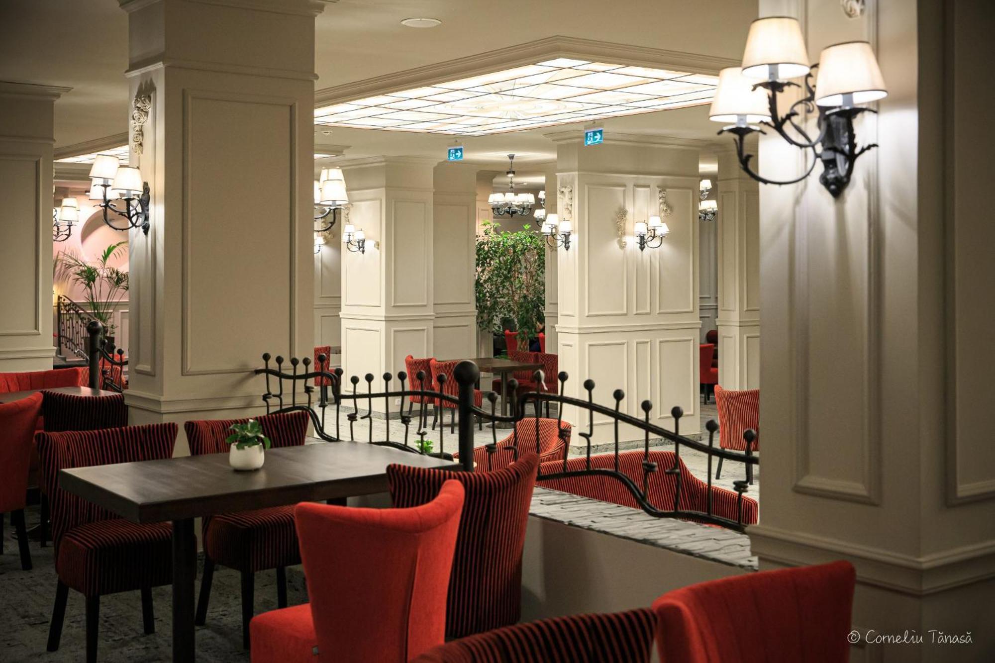 Alpin Aparthotel 2302 Пояна Брашов Екстериор снимка