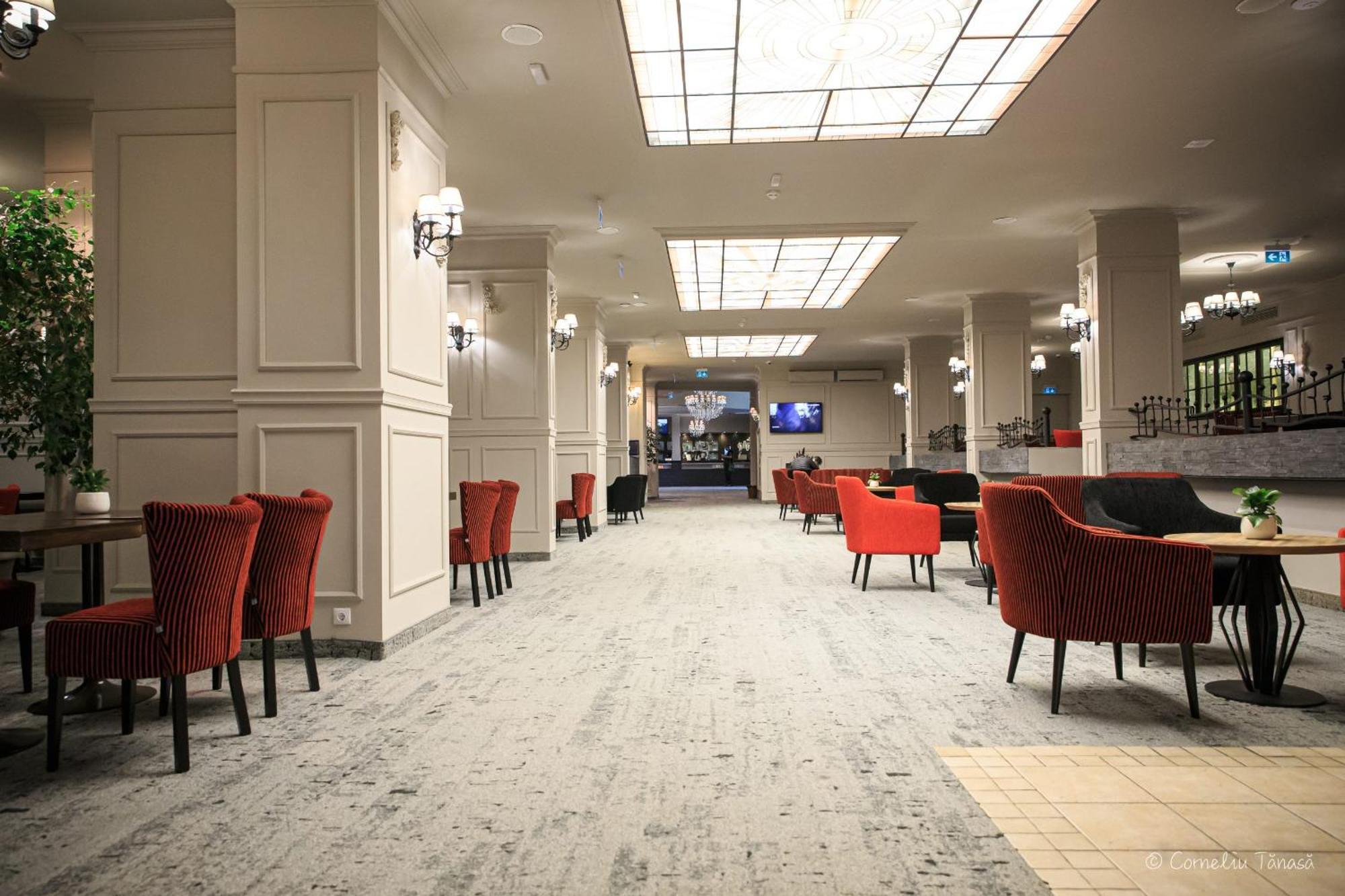 Alpin Aparthotel 2302 Пояна Брашов Екстериор снимка